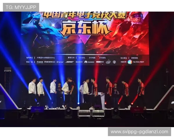 全场炸裂！超级战队核心球员火力全开，比赛结果出人意料，球迷评论区瞬间刷屏